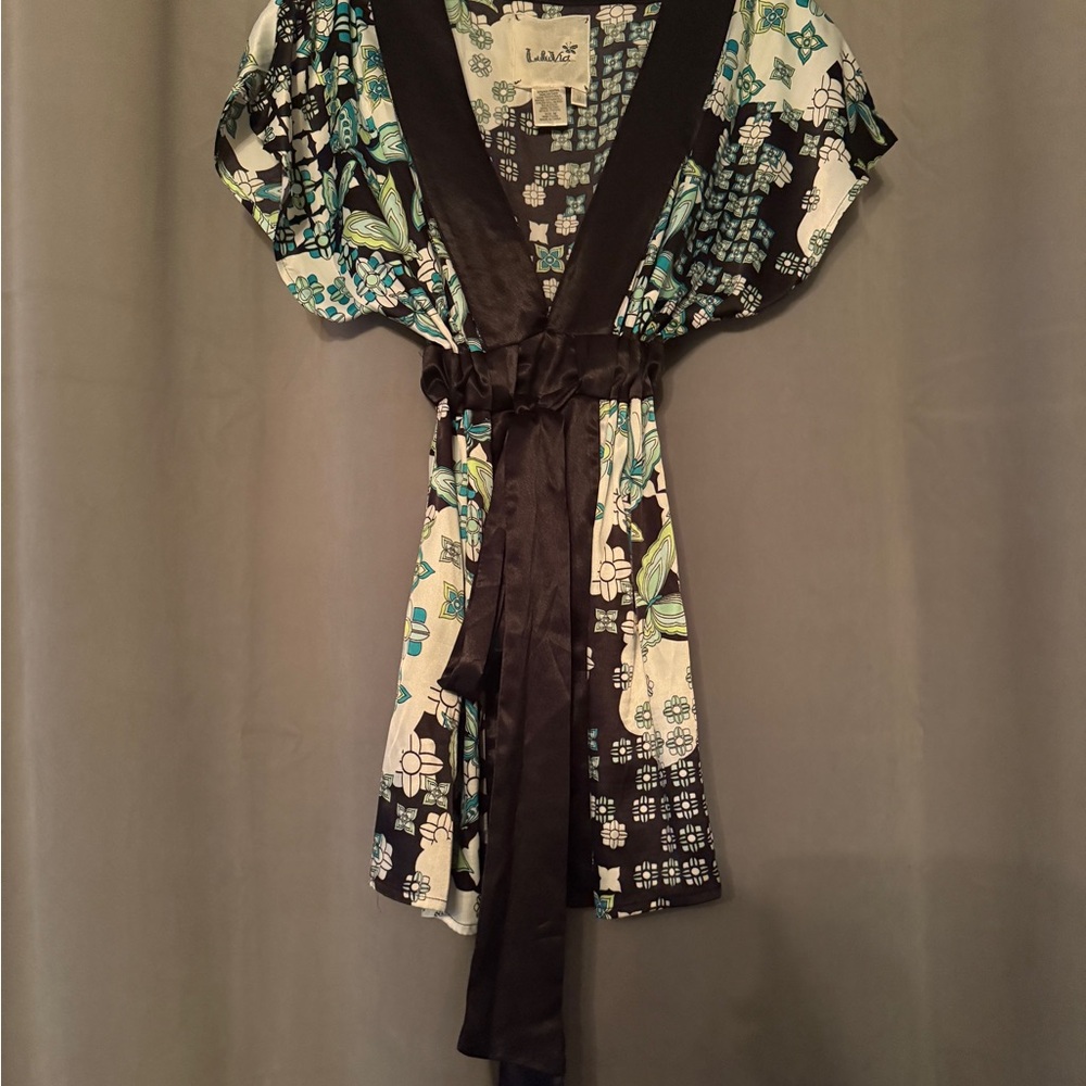 Lilac Clothing Black and Teal Tunic Top